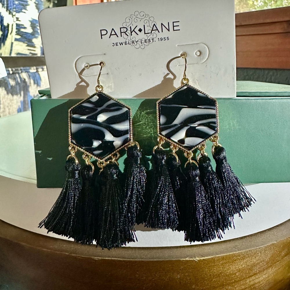 Park Lane Black and Gold Hexagon Tassel Earrings